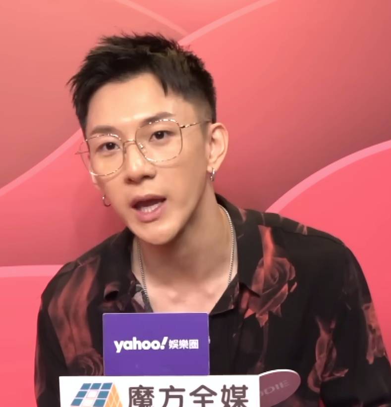 女神配對計劃 囂張 Eddie 林堡熙 三角檯 Eddie喺訪問中強調自己喺節目中展現嘅係最真實嘅一面,並直言有機會重來,佢都唔會改變做法。(圖片來源:youtube@MoreForms Media魔方全媒)
