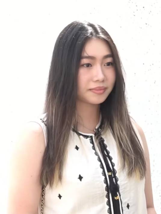 香港小姐2025 首輪面試 Ally,22歲,英國讀建築。(圖片來源:TVB娛樂新聞台)