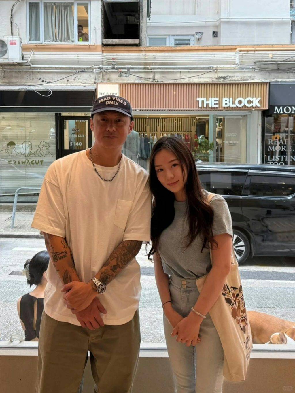 余文樂 網友都勁讚女粉絲的高顏值,余文樂慘被忽略。(圖片來源:小紅書)