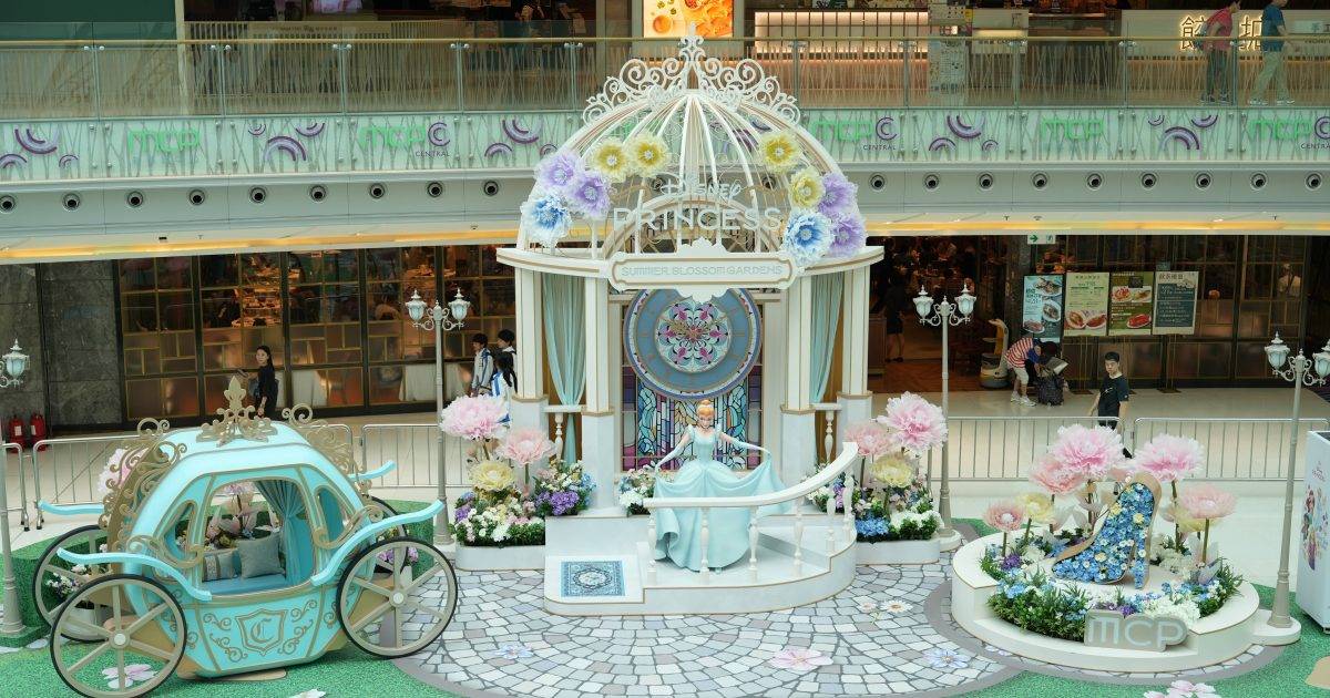 迪士尼公主裝置華麗登場！6米高仙履庭園＋巨型玻璃鞋＋1:1魔法南瓜車