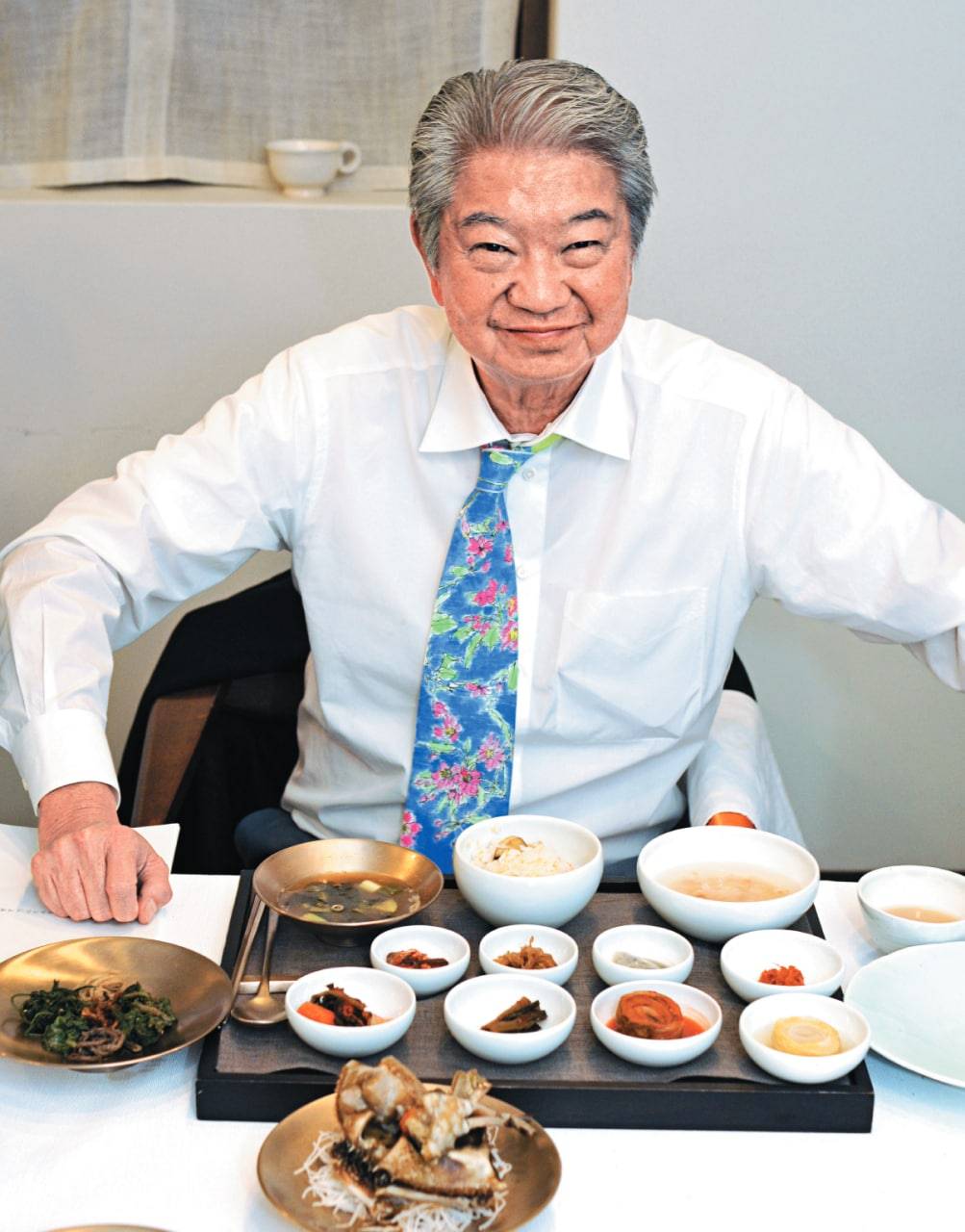 蔡瀾 離世 蔡瀾對菠蘿都有一段驚嚇經歷,佢曾透露食菠蘿時唔小心被其纖維割傷口腔,更搞到滿嘴鮮血,結果對菠蘿留下陰影!(圖片來源:新傳媒圖片庫)