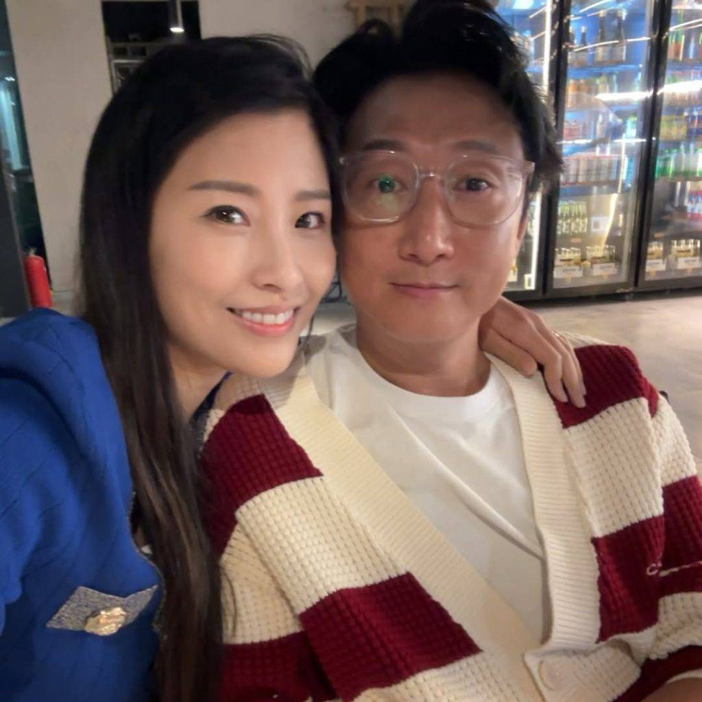 洪天明 周家蔚 周家蔚放閃回應:「我仲係永遠心心眼望住我老公!」(圖片來源:IG@janetchowkawai)