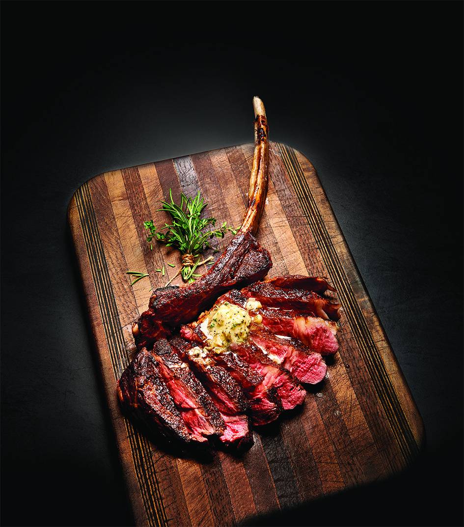 Morton’s The Steakhouse 36 安士斧頭扒(圖片來源:官方授權圖片)