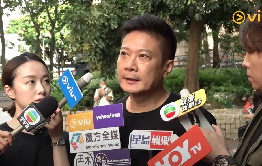 唐佳 雪妮 錢嘉樂還提到唐佳在業內的崇高地位,許多業內人士都來到現場,表達對他的敬意和哀悼。(圖片來源:Viu1HK)
