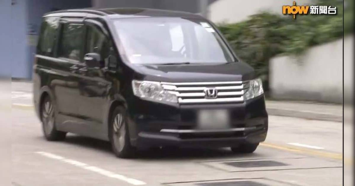 荃灣悅來酒店4屍命案︱男女死者家屬現身認屍 神情哀傷