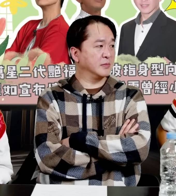 鄧兆尊 新馬師曾一方面是慈父,另一方面也是嚴師,從不讓子女驕縱:「要乜冇乜」才是他們家的真實寫照。(圖片來源:YouTube@娛樂好好玩)