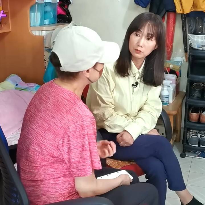 林映輝 東張西望 完全冇笑過。(圖片來源:TVB)