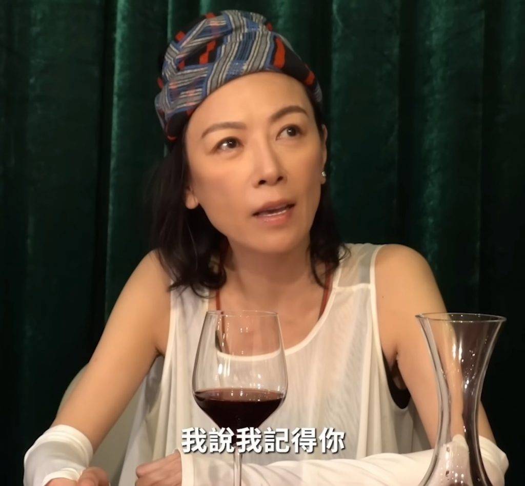 袁潔瑩 厭食症 袁潔瑩日前接受恩師黃百鳴訪問,分享入行多年點滴。(圖片來源:YouTube@百鳴歌)