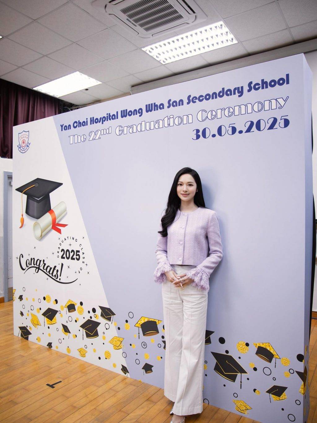馮盈盈 與昔日形象形成強烈對比,不少網民都認為她已成功蛻變。(圖片來源:IG@crystalfyy)