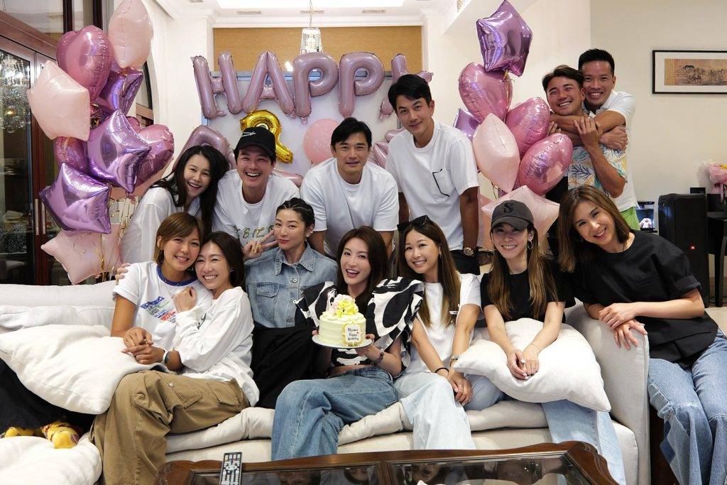 林夏薇 破產 林夏薇早前與唔少好友於家中大搞生日party。(圖片來源:ig@rosinalam)