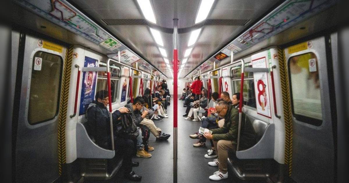 台女夏天遊港大呻「臭得要命」　怒數4大地區味道超難頂：連地鐵都唔敢搭！
