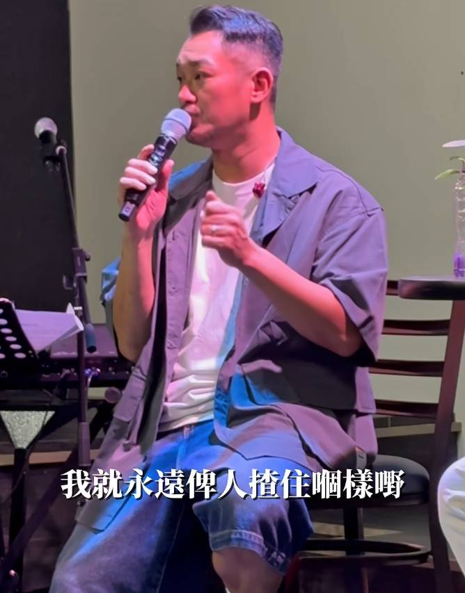 吳浩康 信仰 吳浩康在教會見證分享中直言:「係唔係有啲事就永遠一個烙印咁,我就永遠畀人揸住嗰樣嘢」。(圖片來源:Facebook@Saddleback Church Hong Kong)