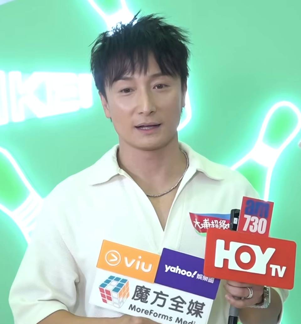 方力申 葉萱 方力申更被問到會否邀請舊愛鄧麗欣出席BB百日宴,不過小方對此僅表示:「呢個問題咁尖銳,今日唔方便答」。(圖片來源:youtube@Viu1 HK)