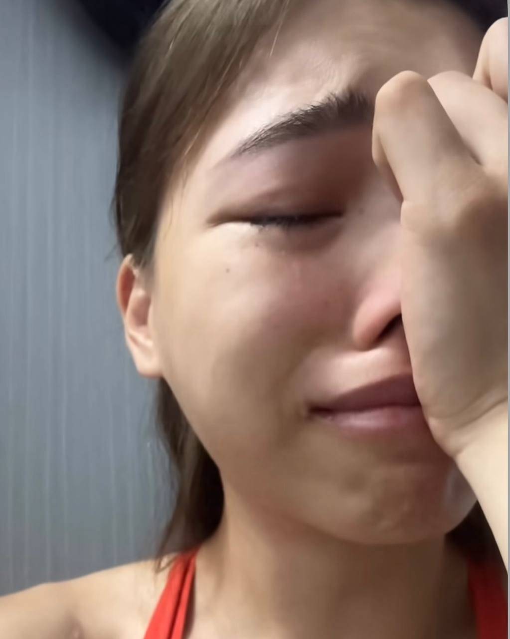 廖慧儀 爆喊 廖慧儀感觸萬分地說:「人生第一次體驗,手忙腳亂也是常態。」2025年8月,九個月已過去,她盼望那個小魔怪(負擔情緒)不再來糾纏,若再次出現,她相信自己定能從容應對。(圖片來源:IG@newayyee_yoga)