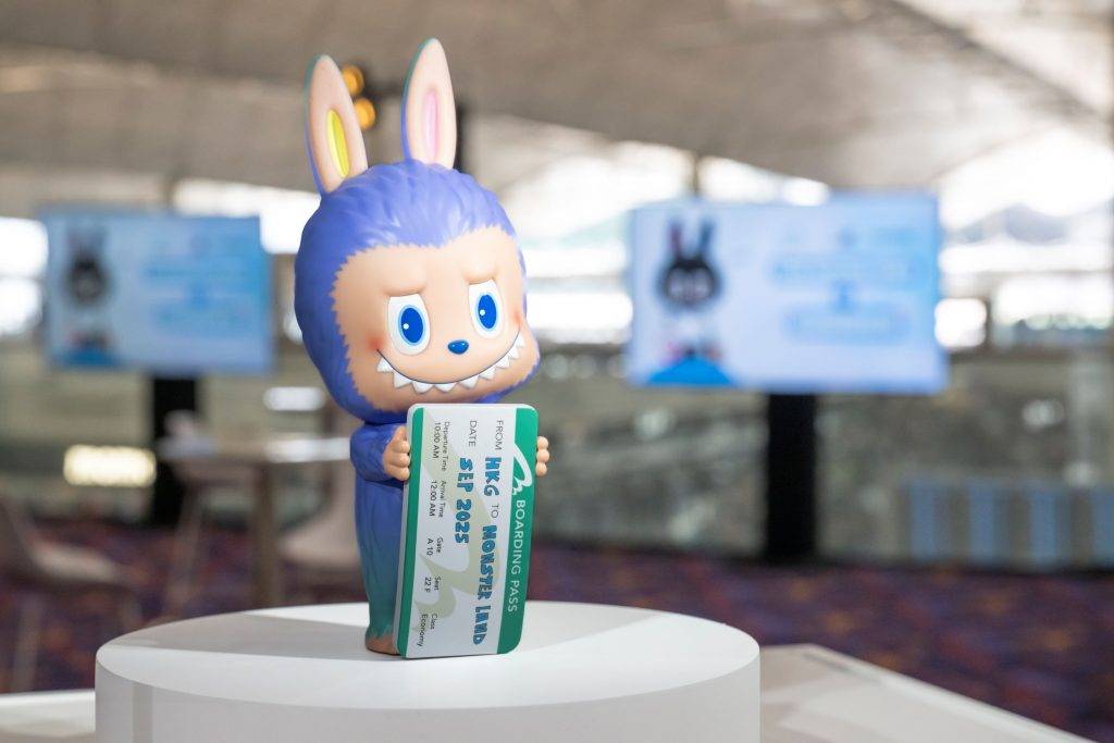 labubu驚喜登陸香港國際機場限定打卡位 聯乘the (圖片來源:香港國際機場)