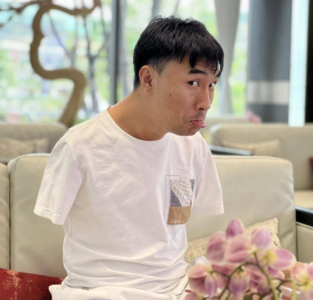 李金凱 中年好聲音3 李金凱向來樂觀,網民都非常喜歡其開朗搞鬼性格!(圖片來源:IG@lijinkai1212)