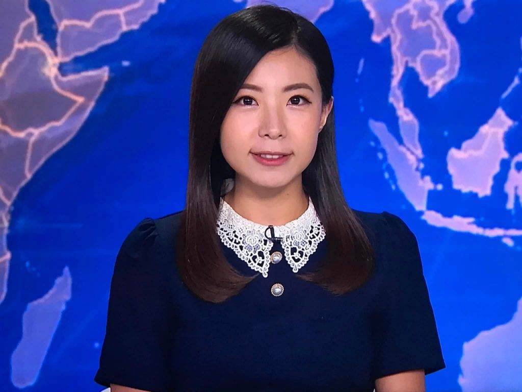 袁沅玉 tvb主播 袁沅玉去年5月低調離巢,最後一次在無綫報新聞時,笑容保持甜美。(圖片來源:無綫新聞截圖)