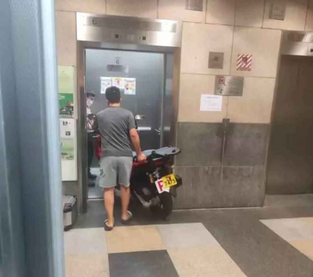 即時熱話p牌 公屋奇景 (圖片來源:網上圖片)