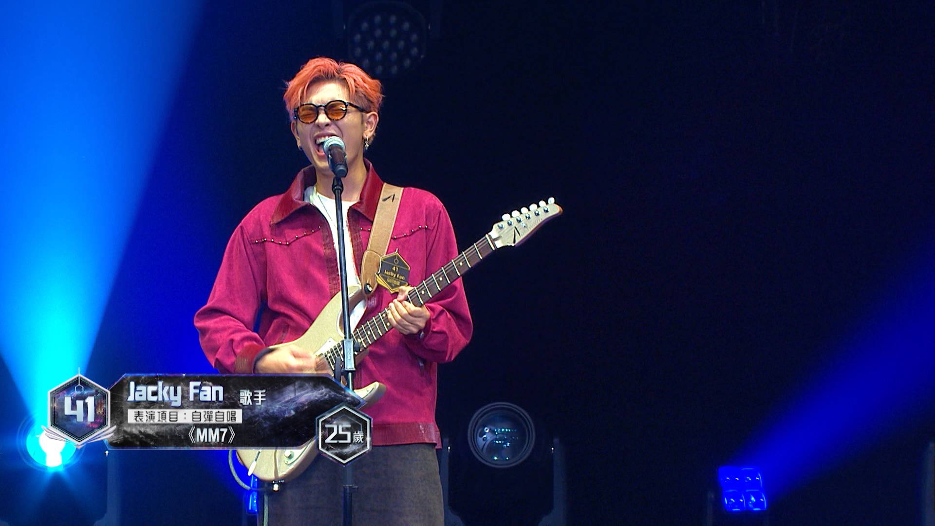 全民造星vi ian 41號Jacky Fan唱歌之好,連梁釗峰也說要向其學習。(圖片來源:ViuTV)