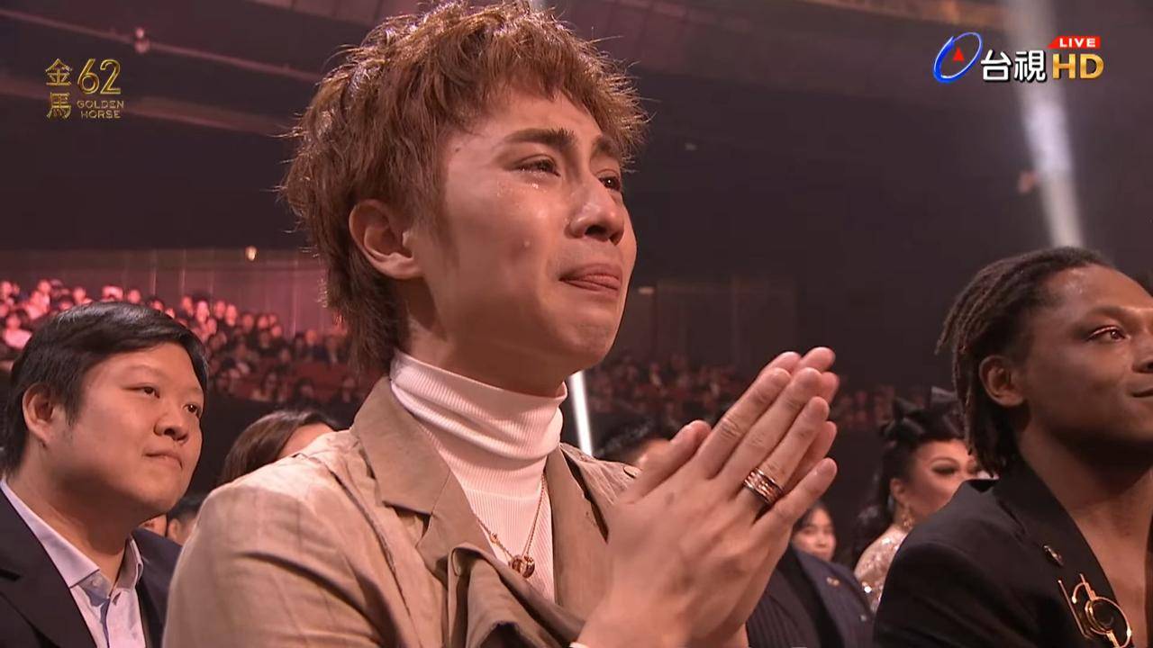 李駿碩 金馬獎 男主角張迪文感動到淚崩!(圖片來源:第62屆金馬獎直播截圖)