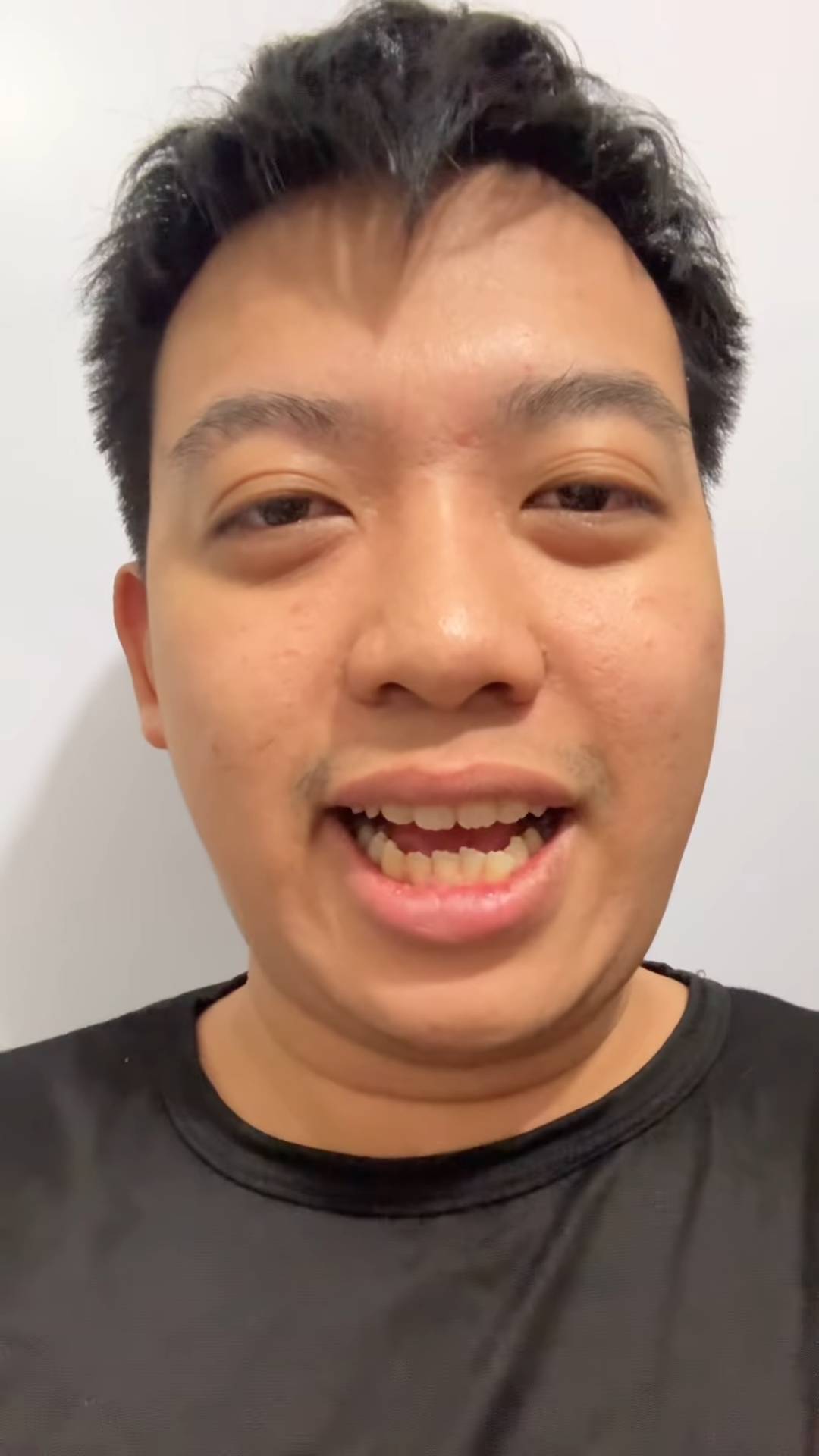 kenny 大埔宏福苑火災 Kenny在影片尾段露出得意笑容惹眾怒(圖片來源:IG@hk7kc)