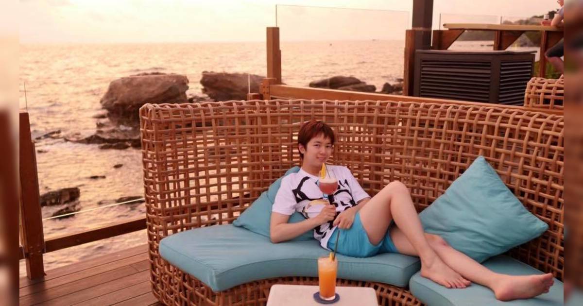 旅遊KOL小斯背景起底｜港大畢業曾入Big4 高峰期擁超過30張信用卡？