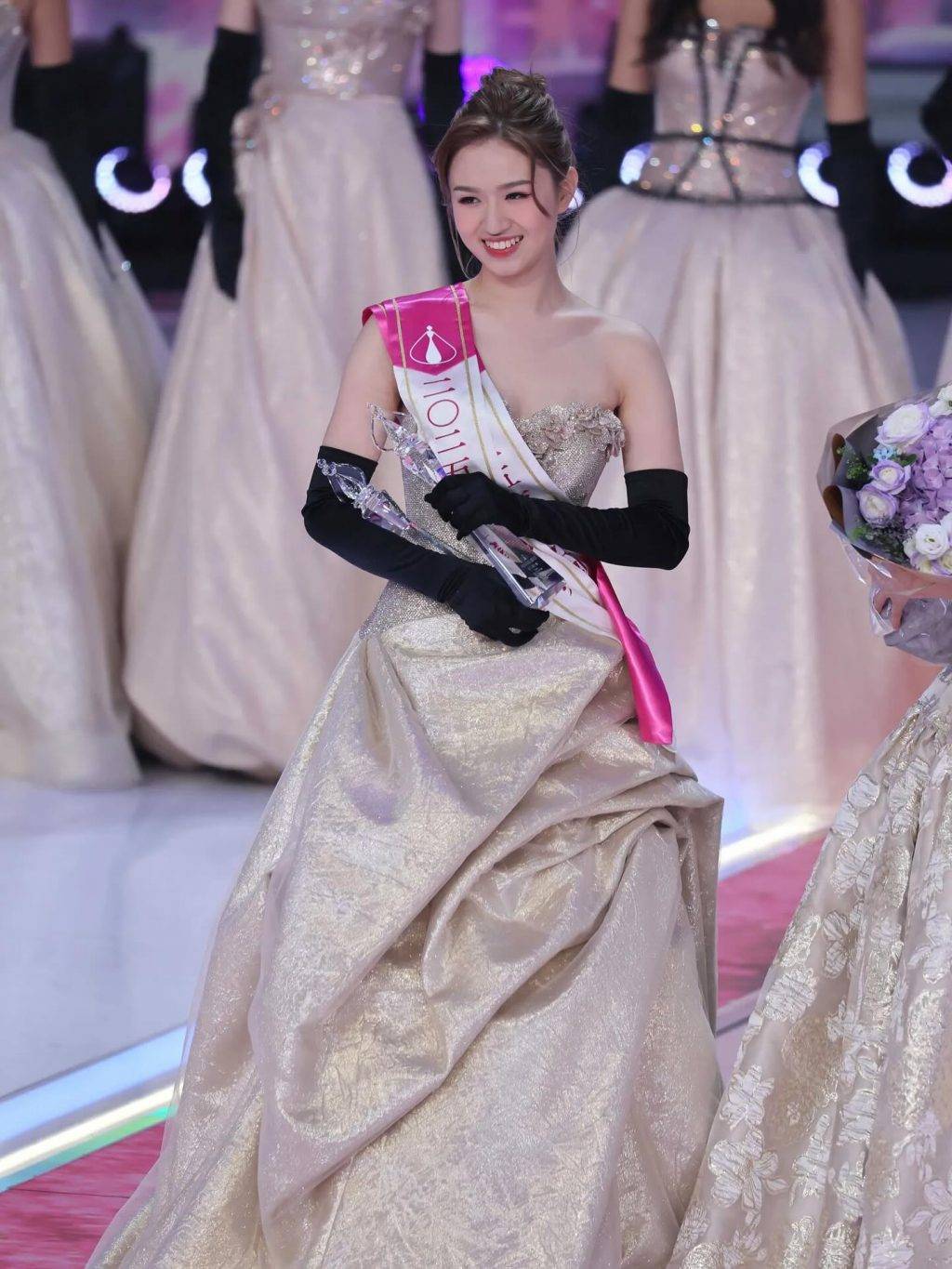 港姐 陳詠詩 (圖片來源:IG@victoria.v_yy)