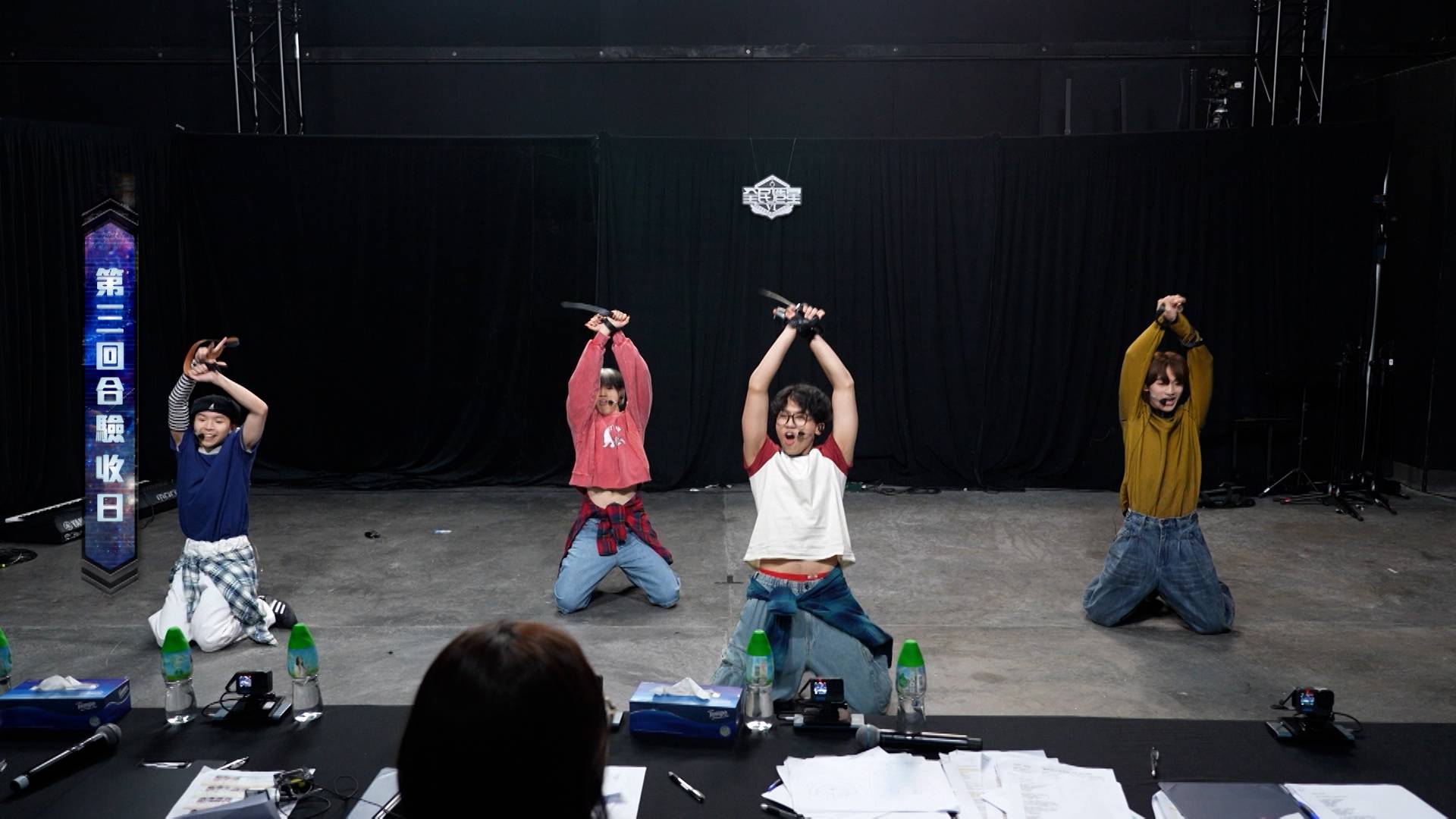 jeremy 全民造星6 當時A2組的表演中都有性感的元素。(圖片來源:ViuTV)