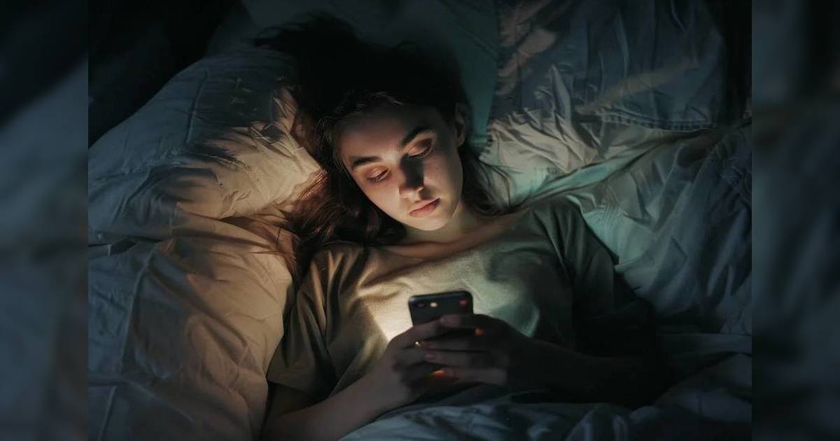 成日熬夜碌手機？iPhone隱藏護眼神器曝光 3秒輕鬆開啟好用過藍光貼！