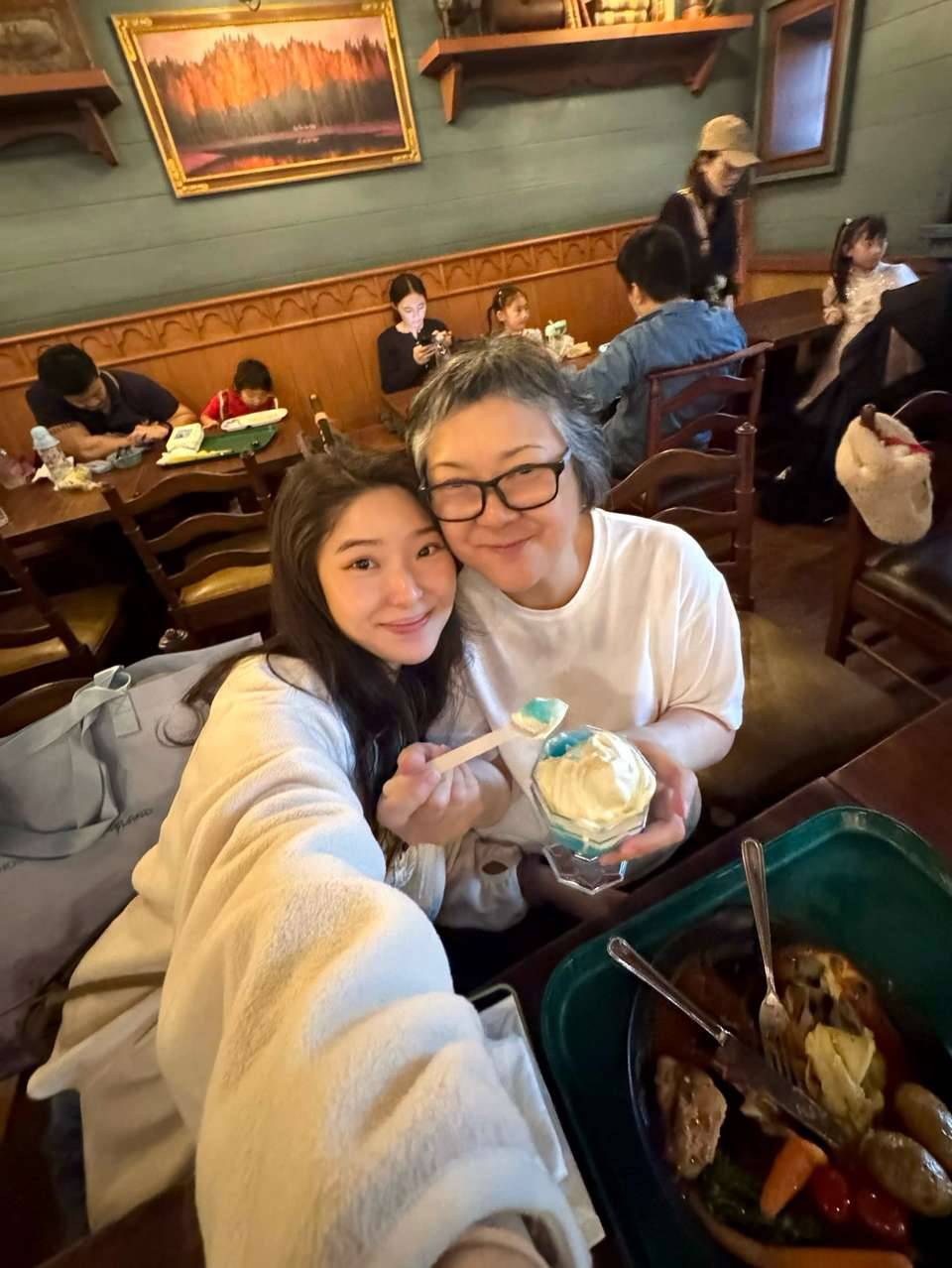 許紹雄 許惠菁 (圖片來源:IG@charmainexhui)