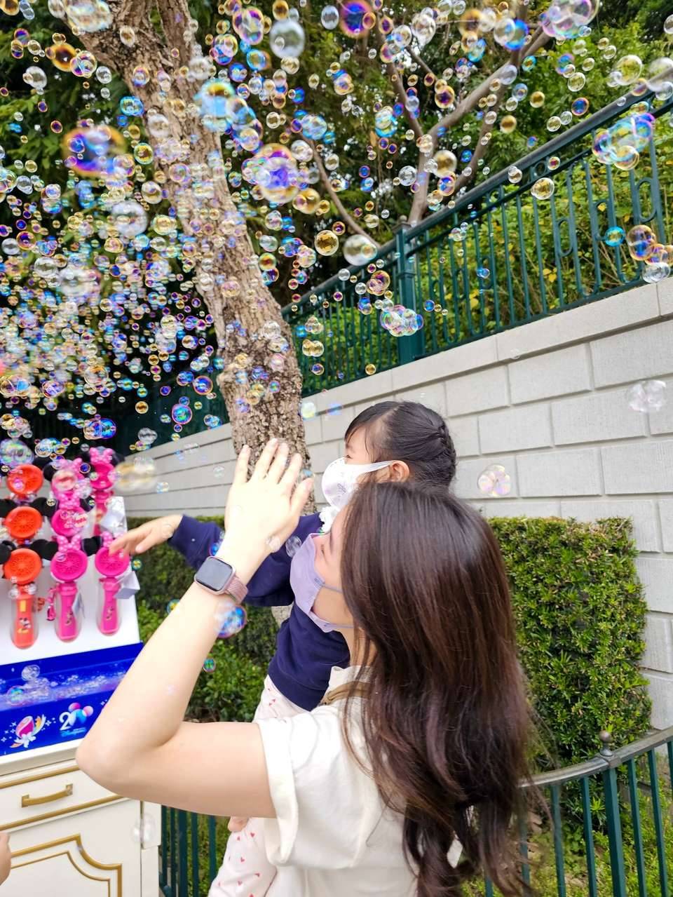 許紹雄 許惠菁 (圖片來源:IG@charmainexhui)