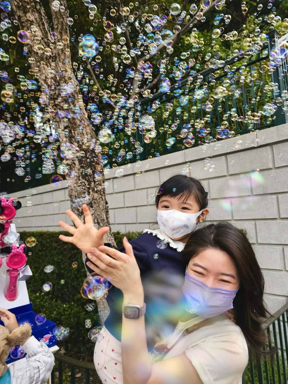 許紹雄 許惠菁 (圖片來源:IG@charmainexhui)