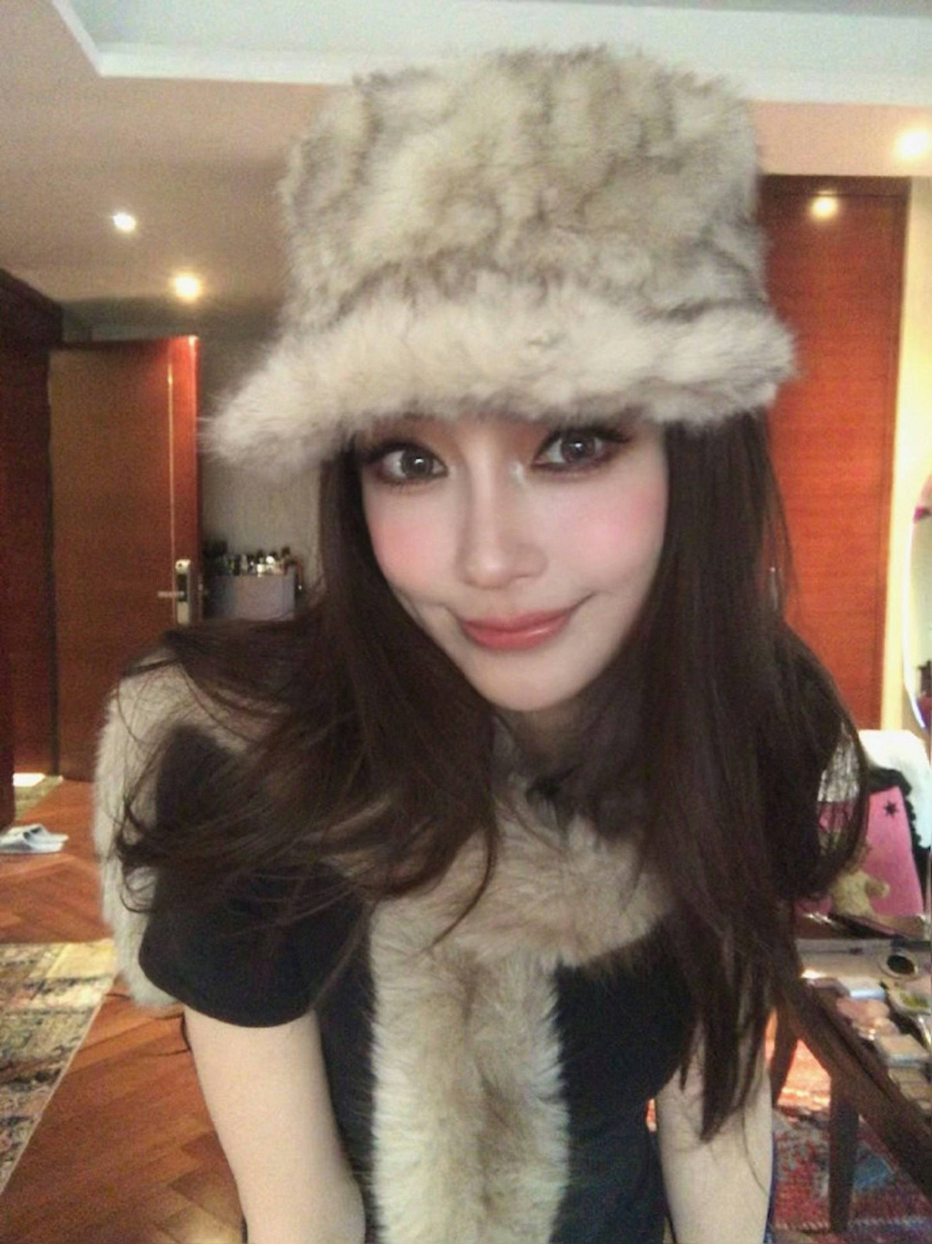 angelababy 煙燻妝 (圖片來源:微博)