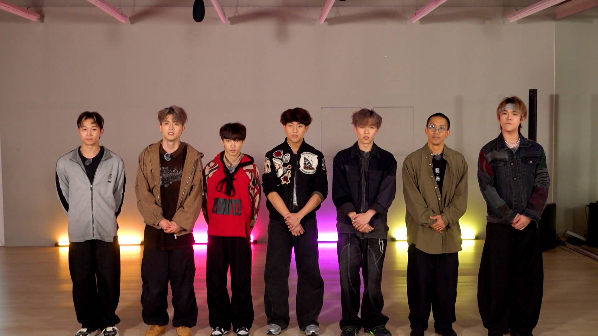 全民造星6 viutv 跳唱《READY 2 RUMBLE》的成員包括:Teller、DaiMa、Larry、Ian Hannz、Gordon、Yip以及Andy。(圖片來源:ViuTV)