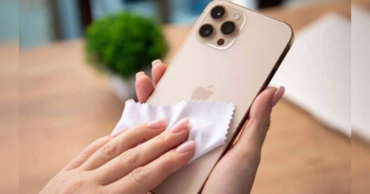 手機污糟過廁所板？亂用酒精抹可加速壞機！Apple親教2招清潔法