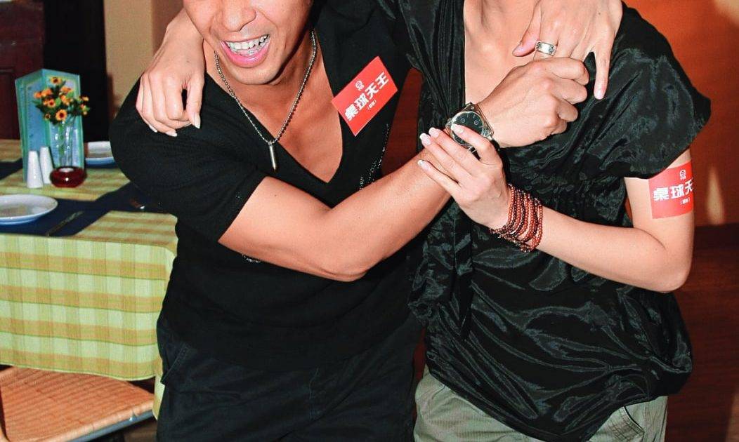 滕麗名郭政鴻曾愛得轟烈 雨中濕身「搶救愛人」1原因被罵渣男