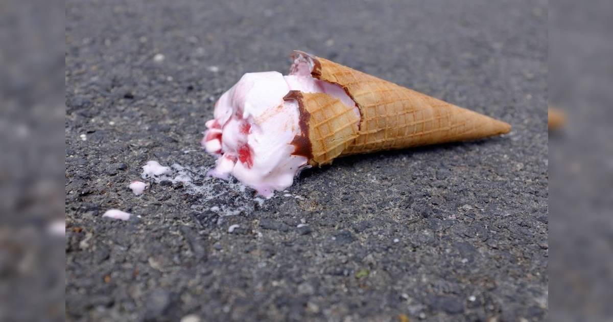 跨年轉運怪招大公開｜這國食12粒葡萄 瑞士倒雪糕落地？