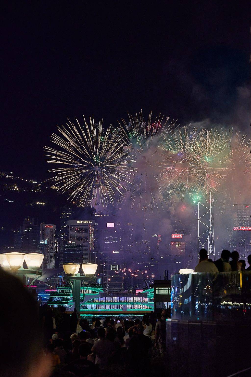 除夕 倒數 好去處 煙花匯演 迪士尼 AIA嘉年華 (圖片來源:官方圖片)