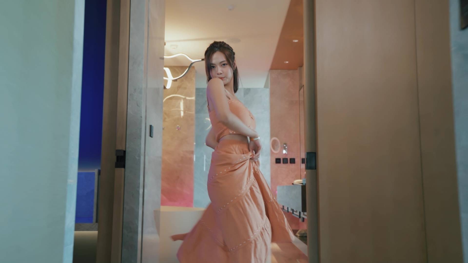 尋歡作樂的姐姐 游嘉欣 (圖片來源:TVB)