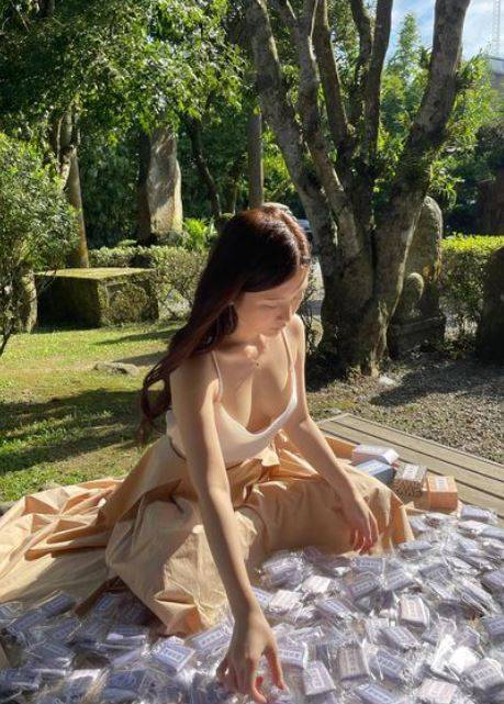 雞排妹 流產 鄭家純早已為結婚收山部署好。(圖片來源:IG@ili.cheng)