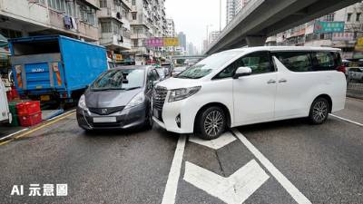 七人車影線強行切入險撞車｜女司機反咬片主胡亂切線 網民：1823