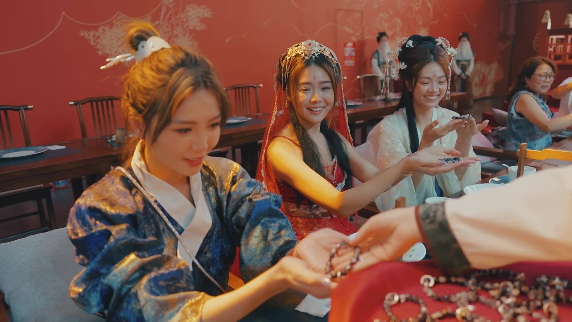 尋歡作樂的姐姐 游嘉欣 (圖片來源:TVB)