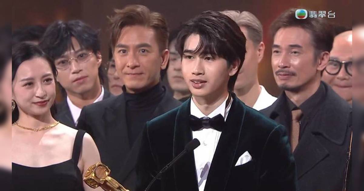 萬千星輝2025 | 21歲馮皓揚奪得「最佳男新人」 回顧「演出病歷」 兩年4套劇都演病患