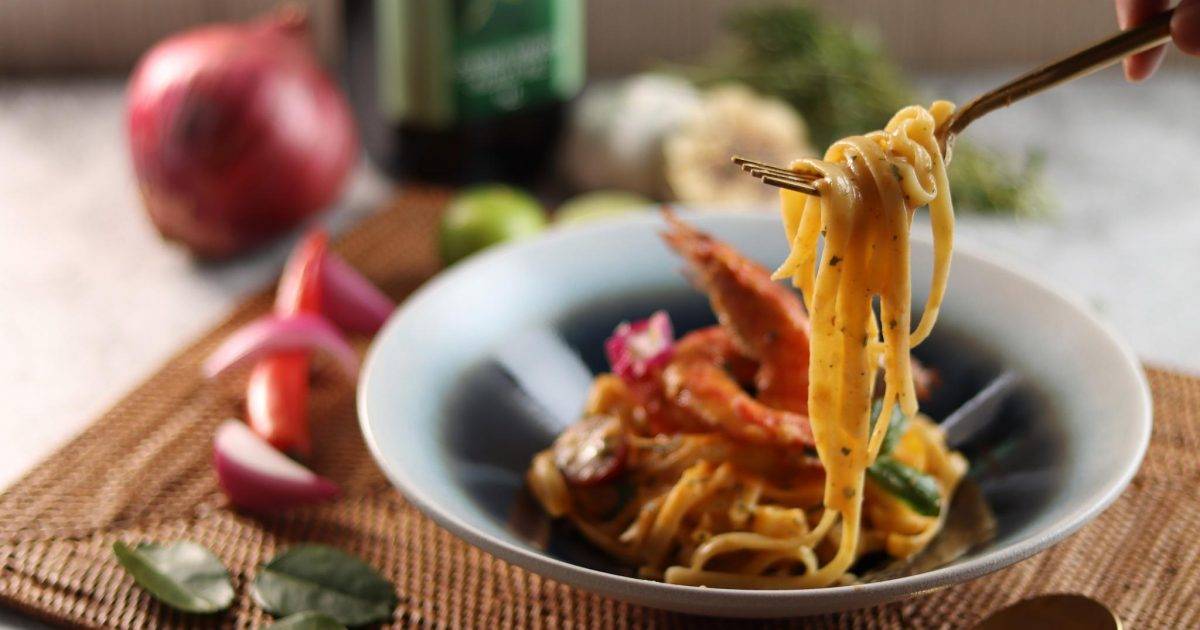 TBC – 西環餐廳 必食冬陰蛋黃醬煙三文魚班尼迪克蛋+娘惹喇沙老虎蝦扁意粉+75%朱古力咖啡+椰子牛奶咖啡+鮮芒果麻糬窩夫配椰子雪糕