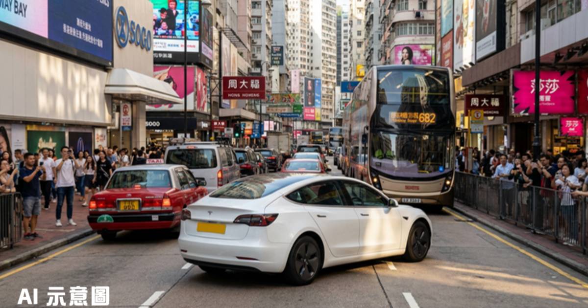Tesla司機銅鑼灣消失無蹤｜百德新街路中心違泊引車龍 網民怒轟：報警啦