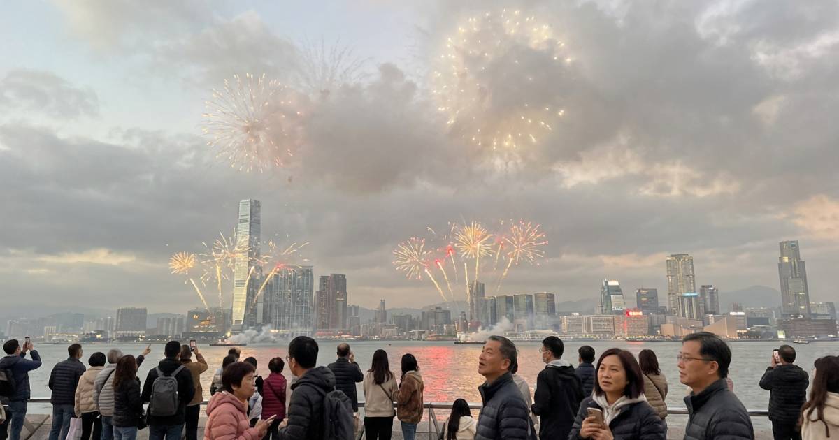 天文台預告新年天氣反常｜情人節24度年初二或有變數？網民呻爆：煙花凍過水