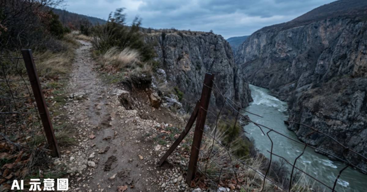 男童虎跳峽失足墮崖20多米｜父親現場嚎哭 頭部重傷不治