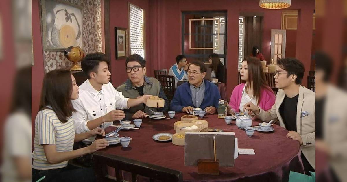 港男飲茶唔小心爭贏埋單要即場拆利是 12人加二帳單曝光 聰明網民揭穿真相