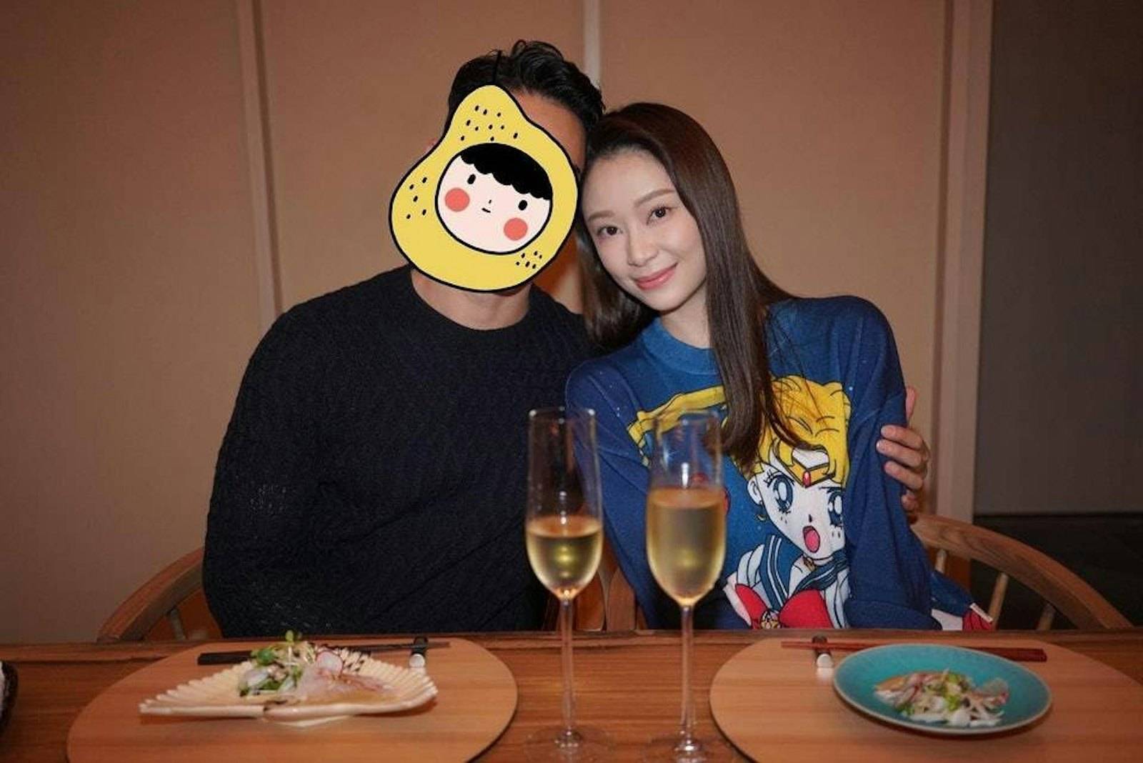 鍾培生 莊雅婷 葉蒨文在2022年被指受鍾培生力追時,即刻post出與當時男友合照證明清白(圖片來源:IG@sophieysm)