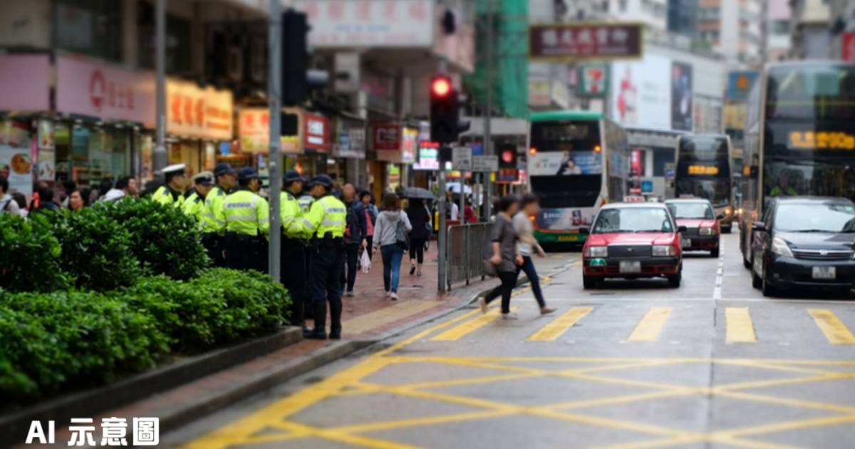 執法部門打擊亂過馬路｜網民曝光埋伏位置 草叢藏人難察覺